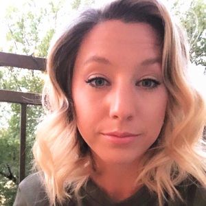 Meet your Posher, Kori